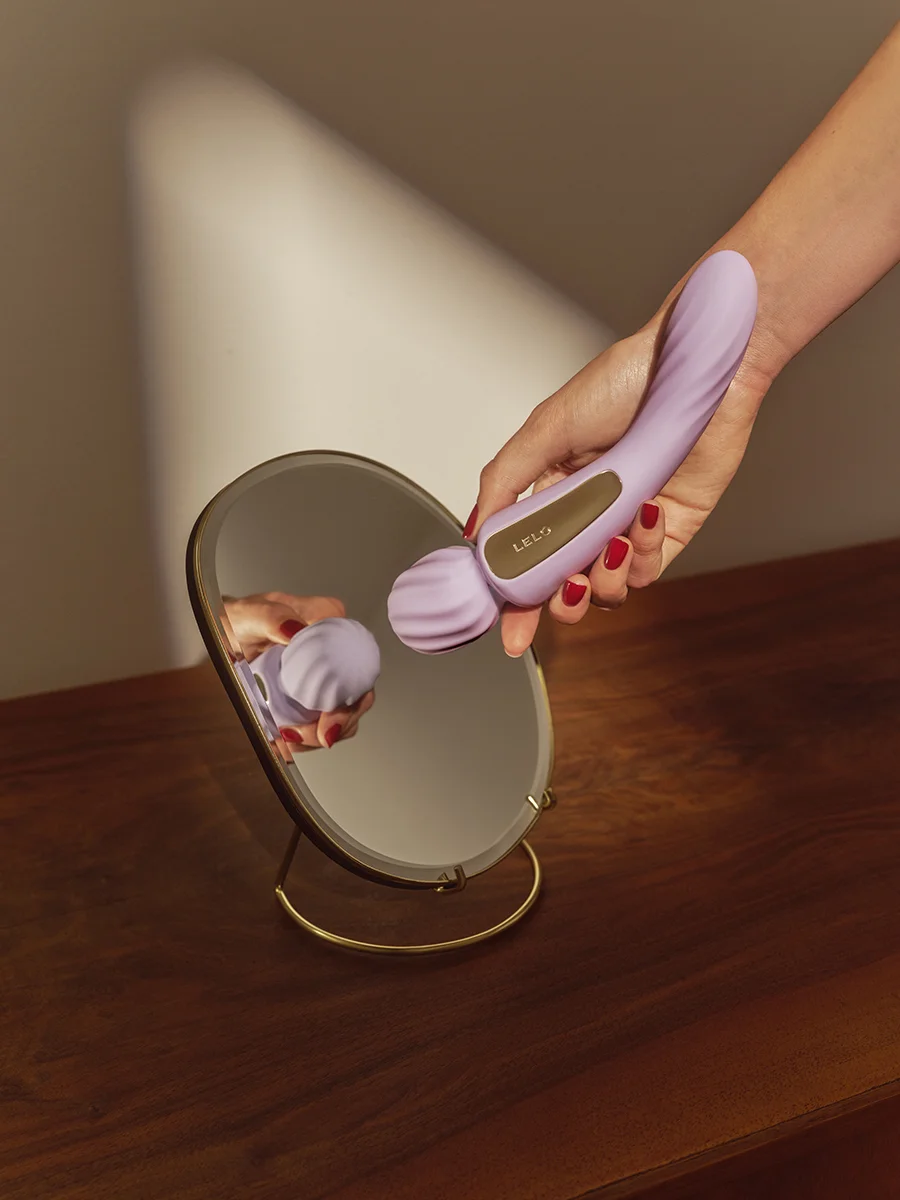LELO SWITCH™ - Vibrator cu doua capete, liliac